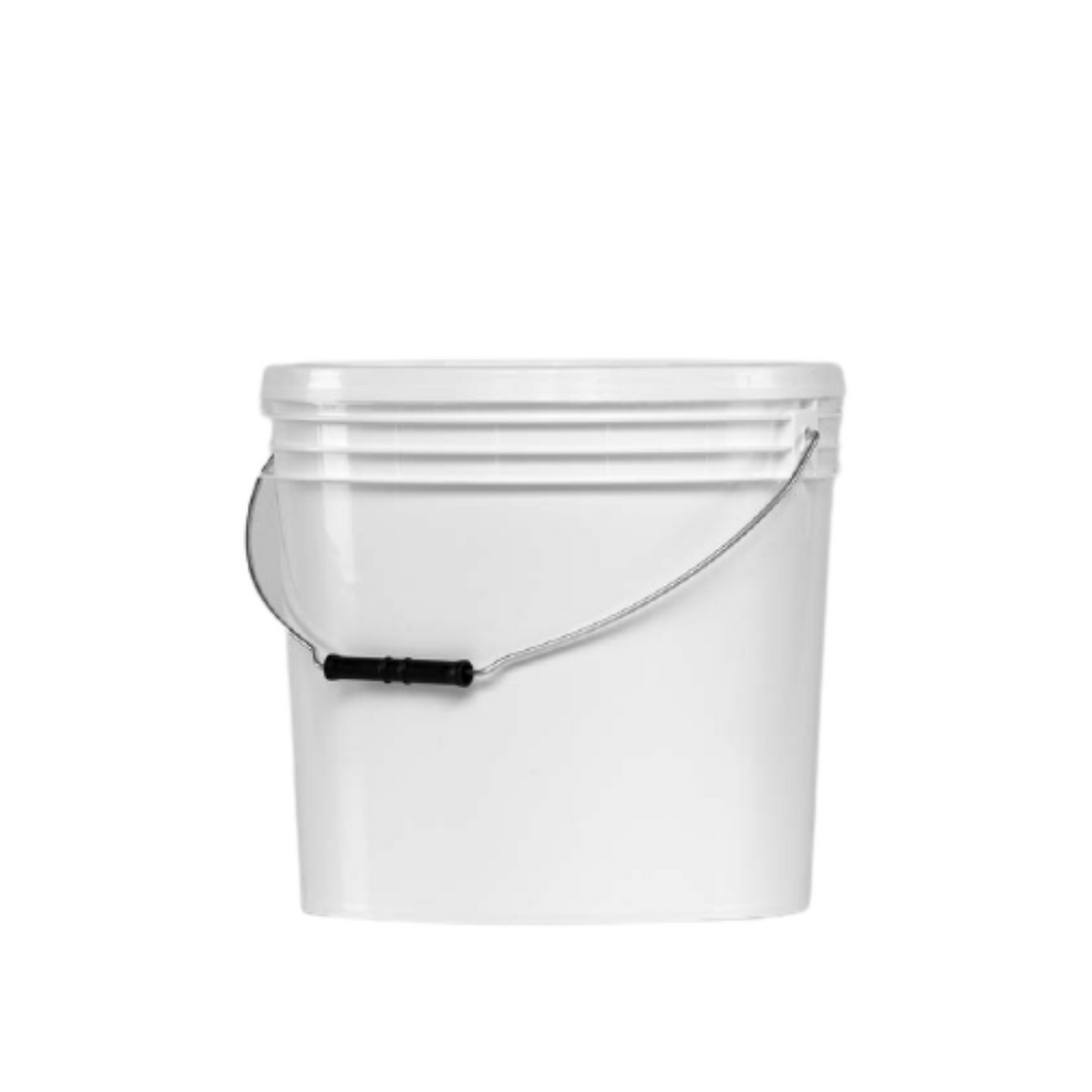 (BP 10000)- BARATTOLO IN PLASTICA CON COPERCHIO E MANICO LT 10